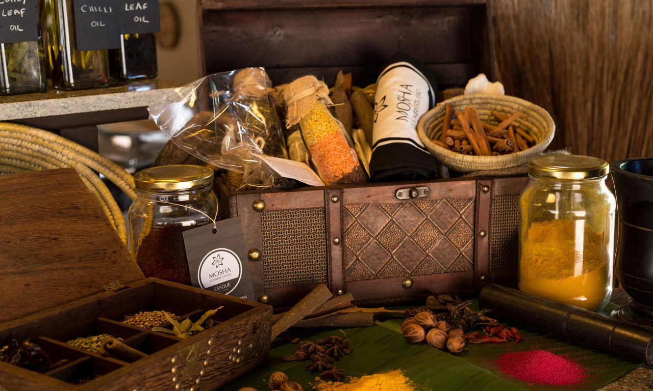 Small-Group Cooking Lesson in Zanzibar Countryside