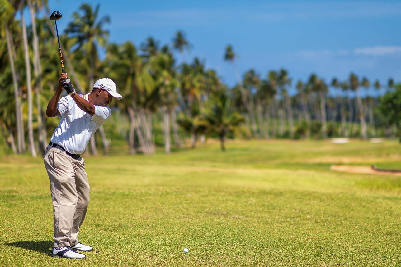 Explore Sea Cliff Resort by golf cart with a private guide.